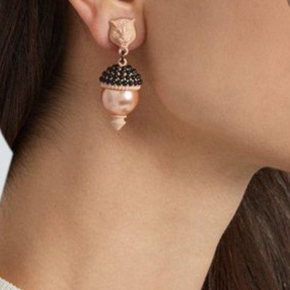Gucci Women's Pink Pearl-effect Embellished Tiger Earrings